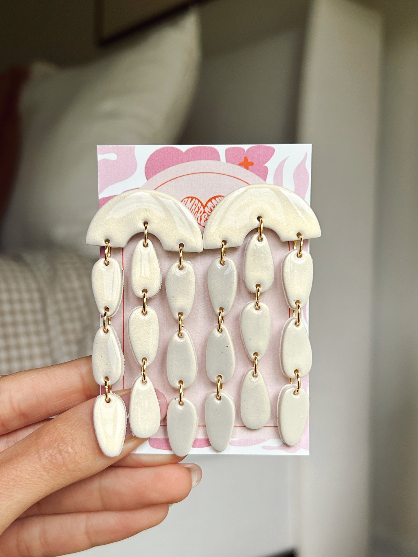 Pearlescent Mira Earring