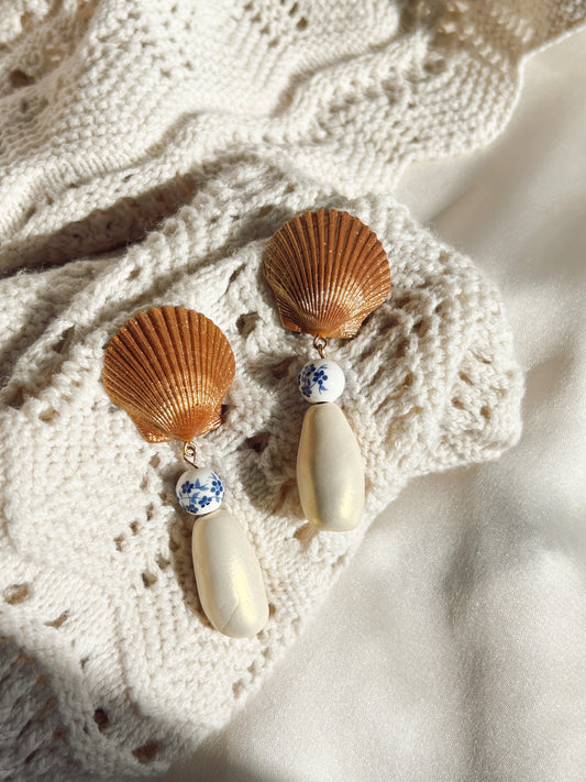 Chinoiserie Bead Scallop Earring