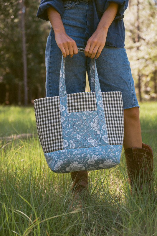 The Structured Tote in Country Garden