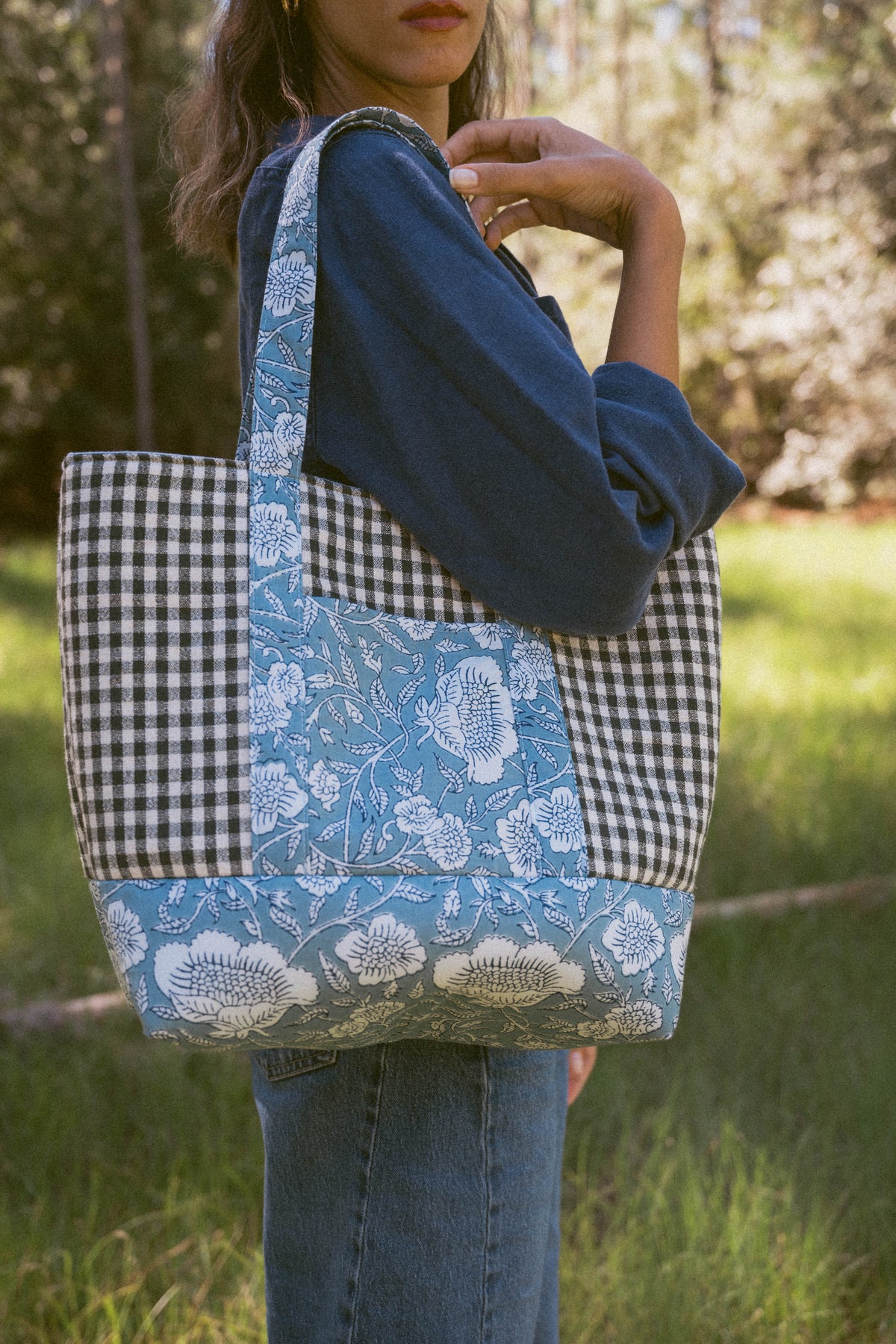 The Structured Tote in Country Garden