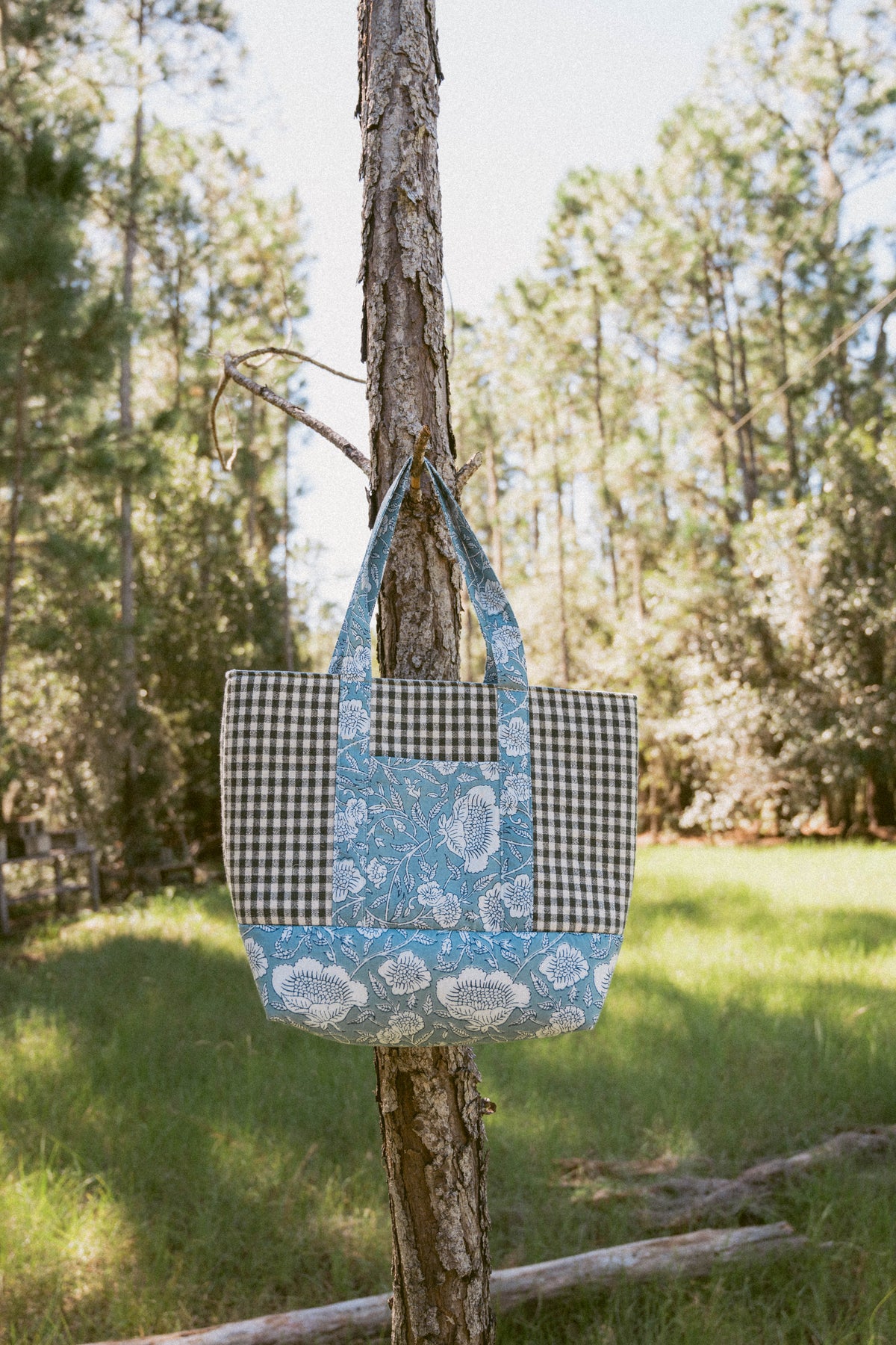 The Structured Tote in Country Garden